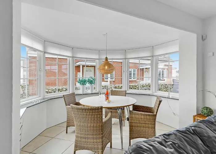 Three-bedroom In Prázdninový dům *